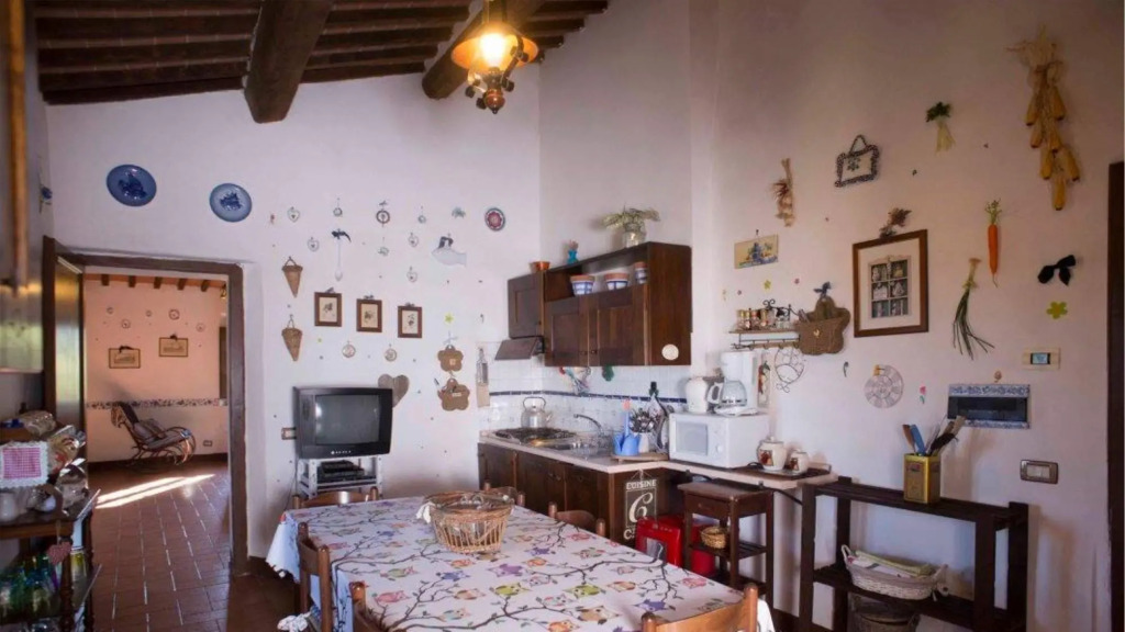 Imposing Villa With 5 Apartments Ideal for Groups Pool -aia Vecchia