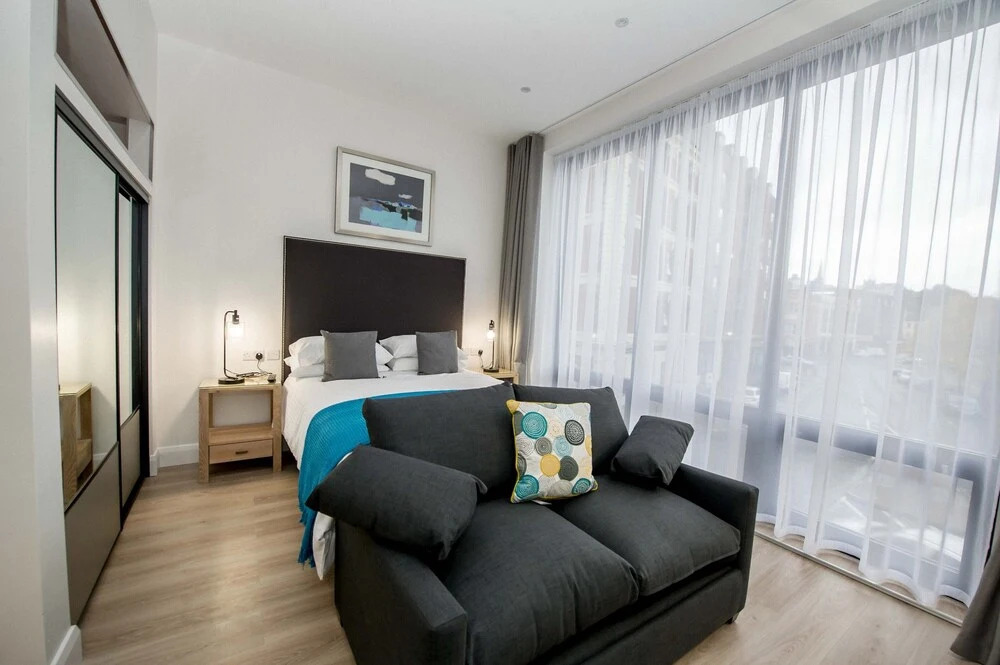 The James Suites