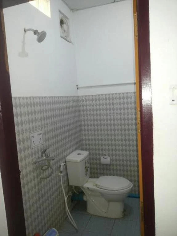 Naung Yoe Hotel