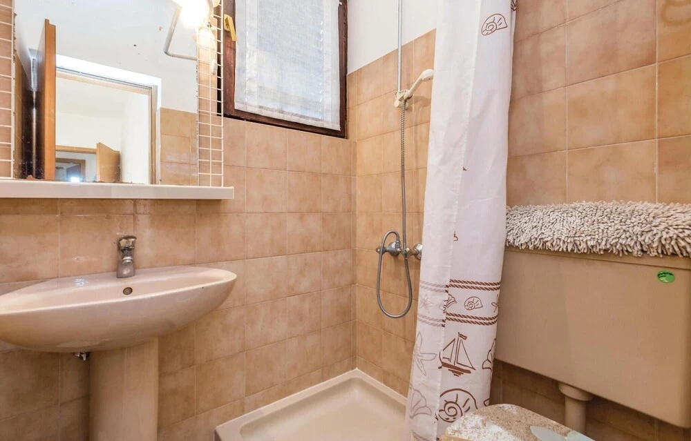 Stunning Home in Supetarska Draga With Wifi and 3 Bedrooms