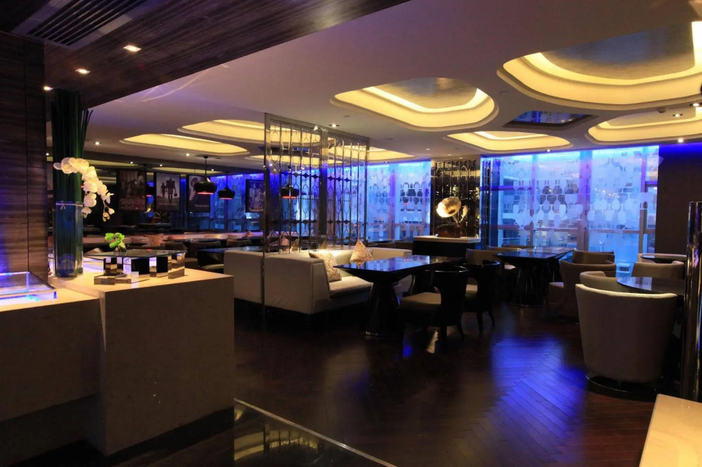 Modern Classic Hotel