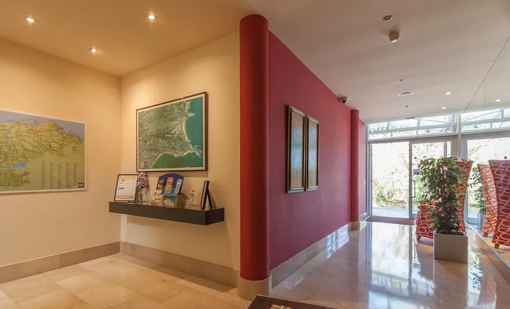 Apartamentos Mar Comillas
