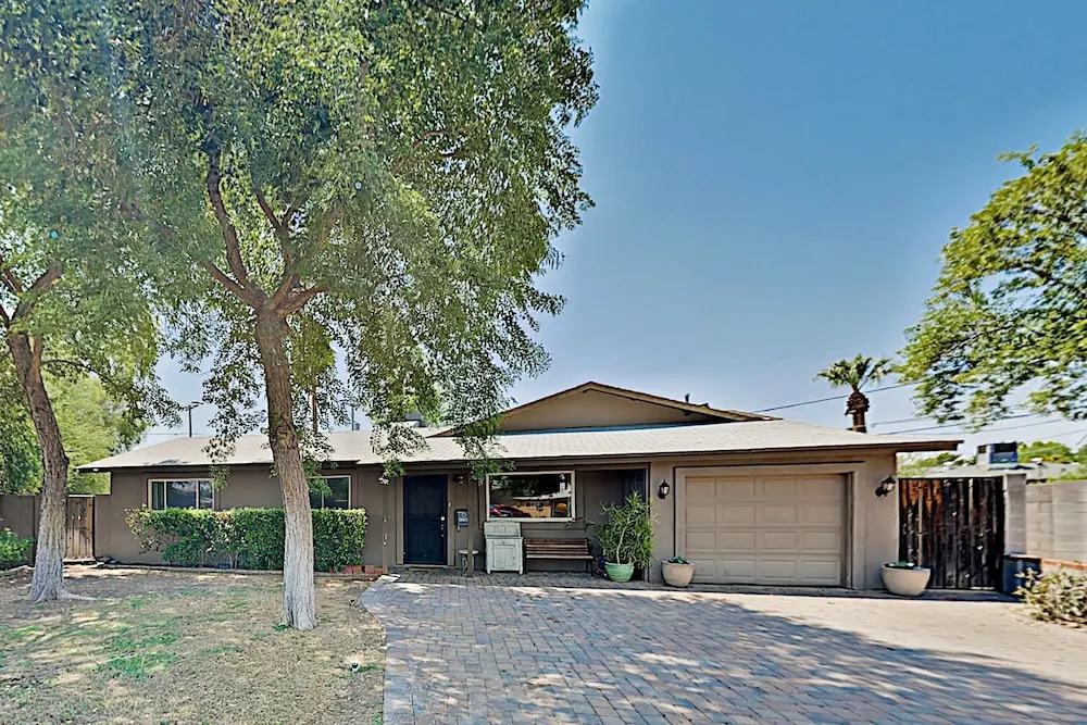 Minutes to Old Town, Heated Pool & Patio Stove! home
