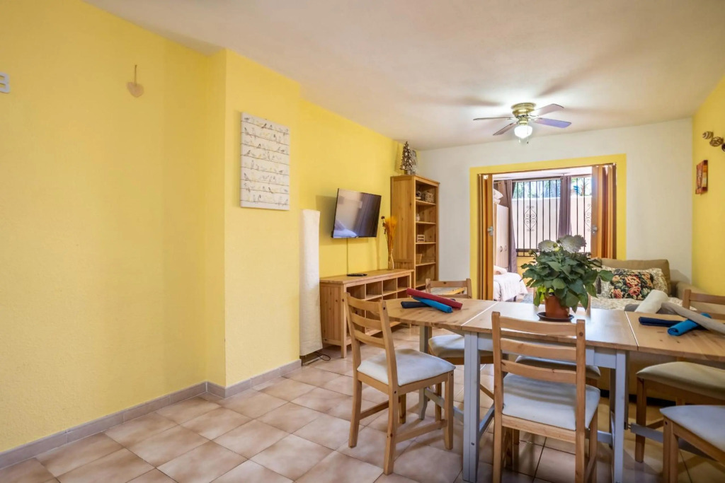 Feel like home Flat Los Cristianos by LoveTenerife