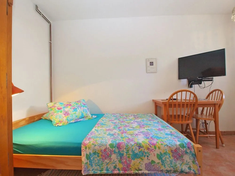 Apartment 1571
