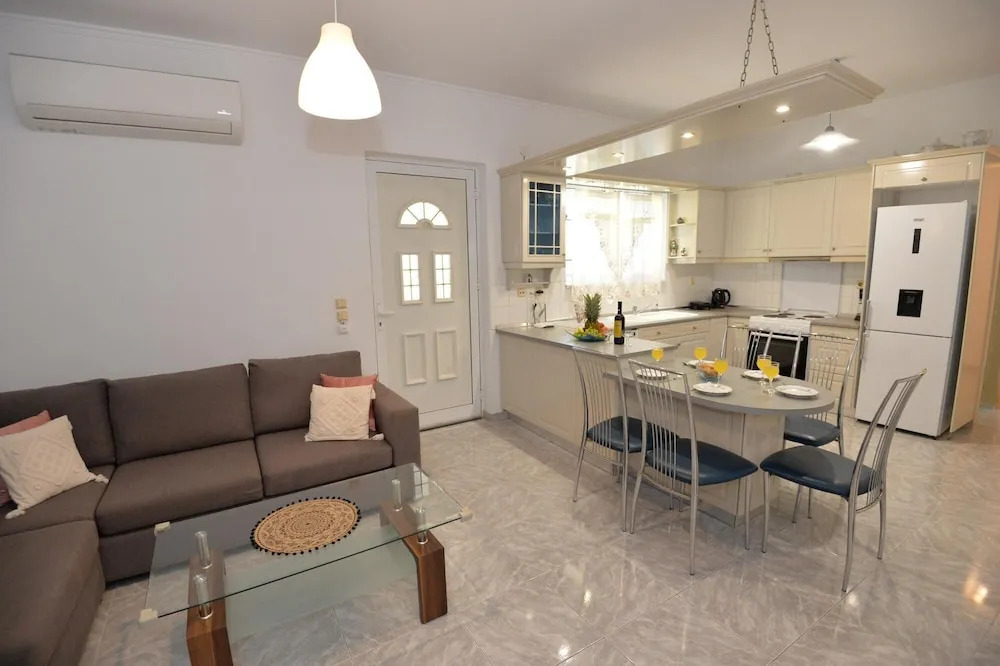 Nina s Apt in Ialysos Near the Beach