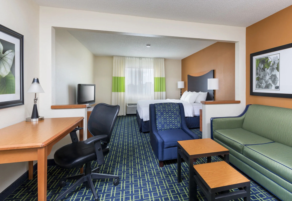 AmericInn by Wyndham Topeka