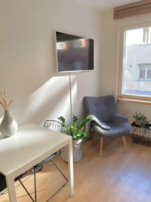 Lovely studio in the famous Design District area.