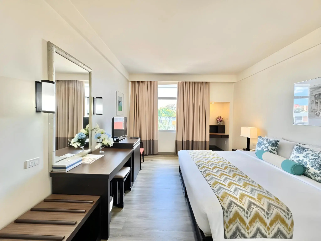Phuket Merlin Hotel