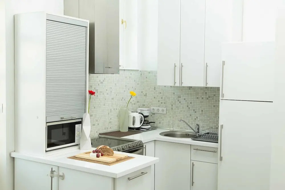 Two Bedroom Suites Near The Parliament