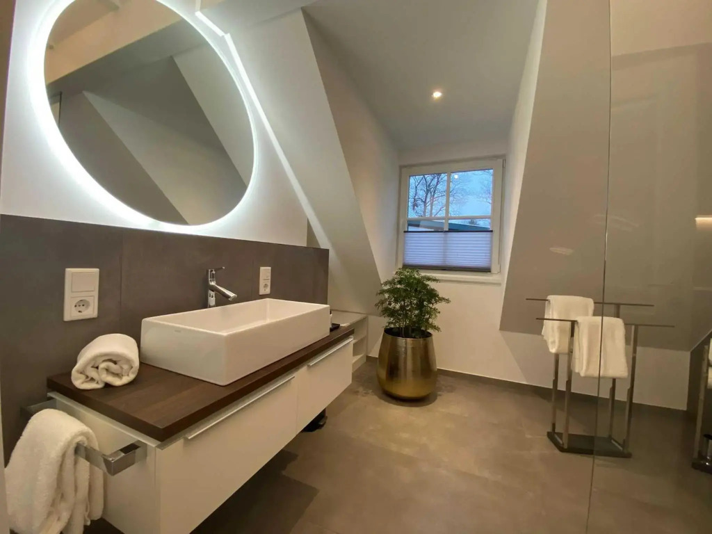 DRIEHOF LifeStyle Suite Apt 1