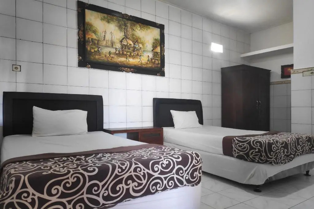 OYO 3694 Gong Corner Guest House 2