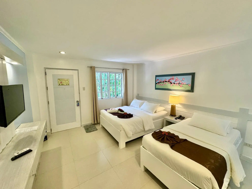 Casa Pilar Beach Resort