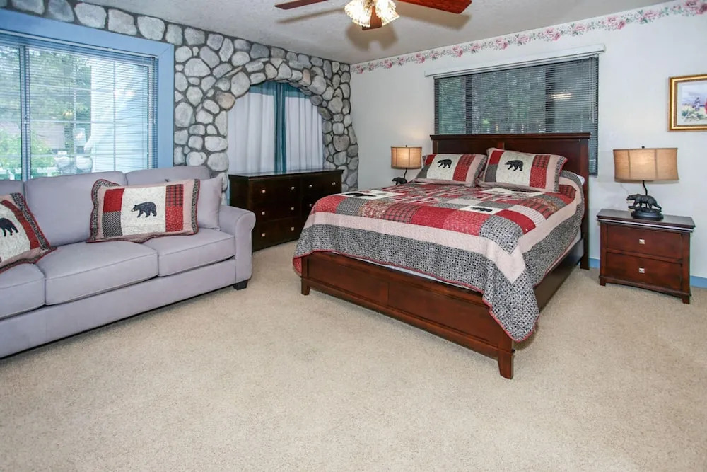 Bear Castle-1854 by Big Bear Vacations