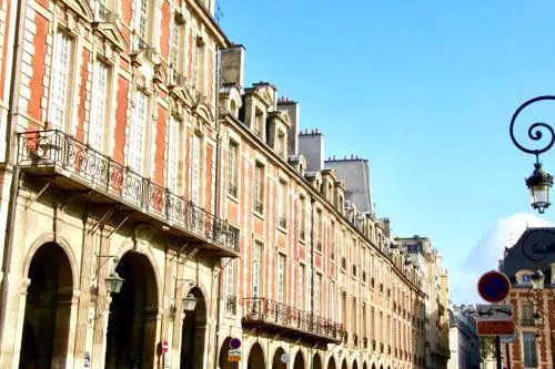 Marais Musée Picasso Luxury 3 Bedroom Apartment