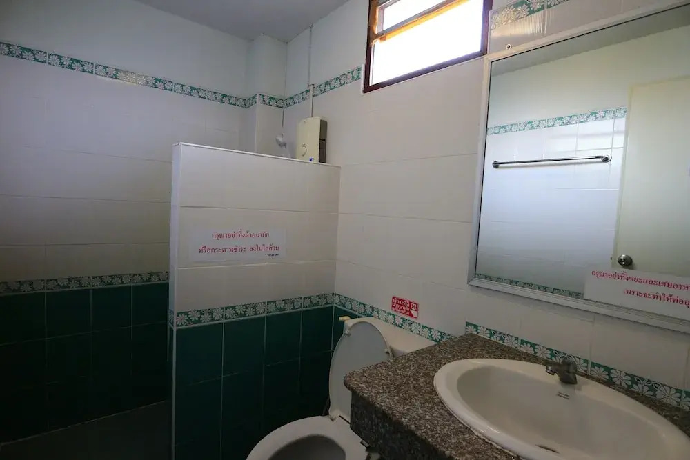 Meechoke Hotel