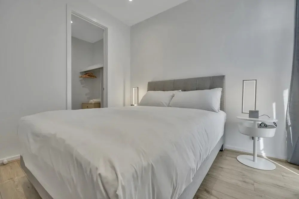 Oceanview Luxury With Dedicated Workspace