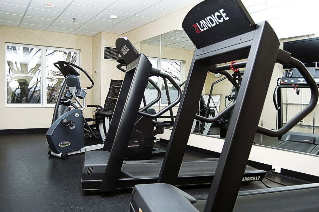 Holiday Inn Express Hotel & Suites White River Junction by IHG
