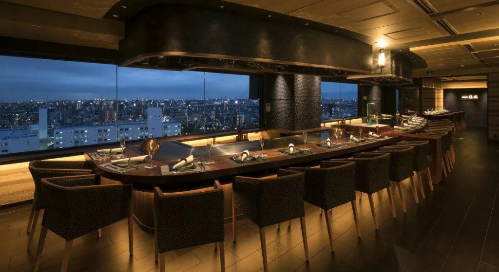 Hotel Plaza Osaka
