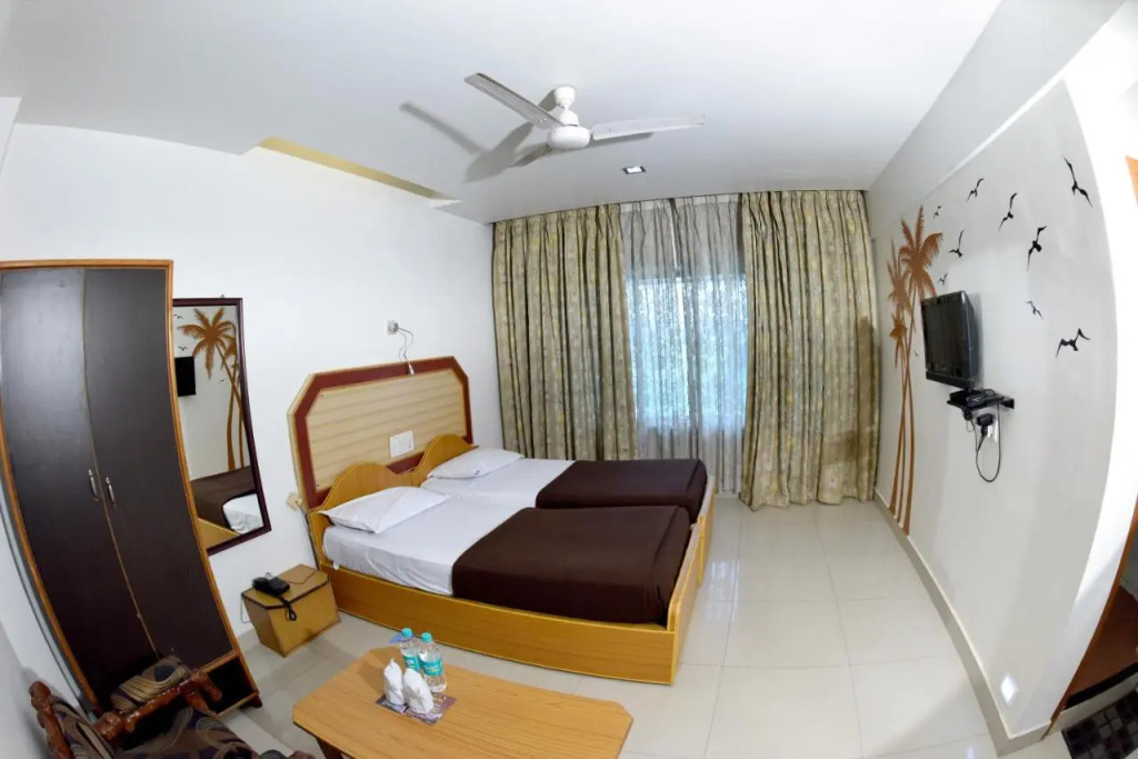 Hotel Sharada International