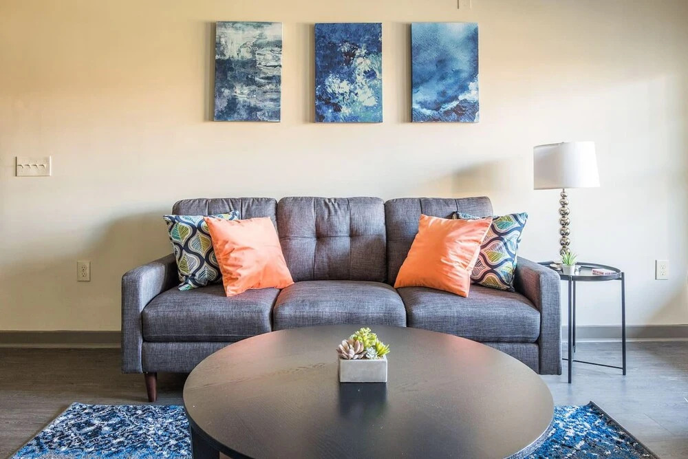 FRONTDESK Cedar Flats Apts Uptown Charlotte