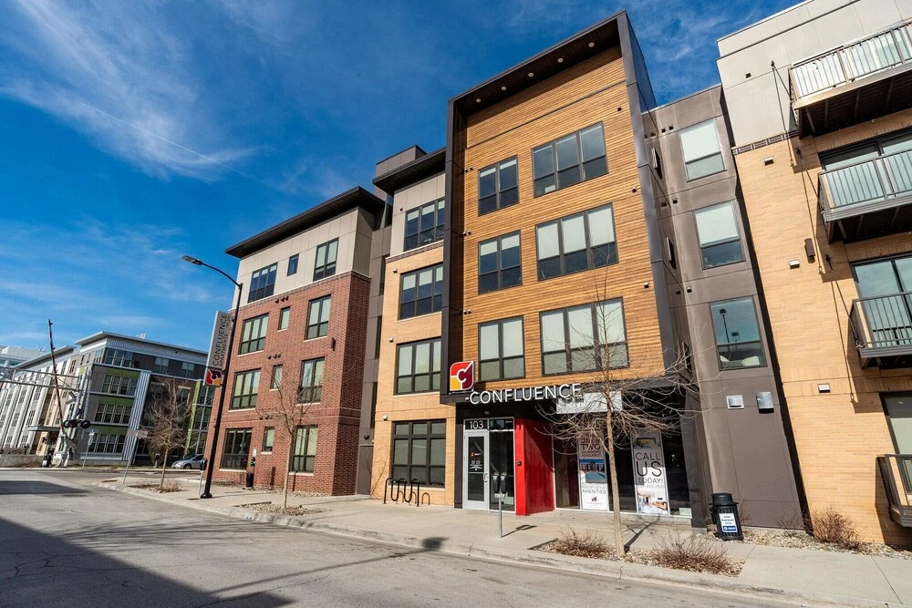 FRONTDESK Confluence on 3rd Apt Downtown Riverwalk Trails