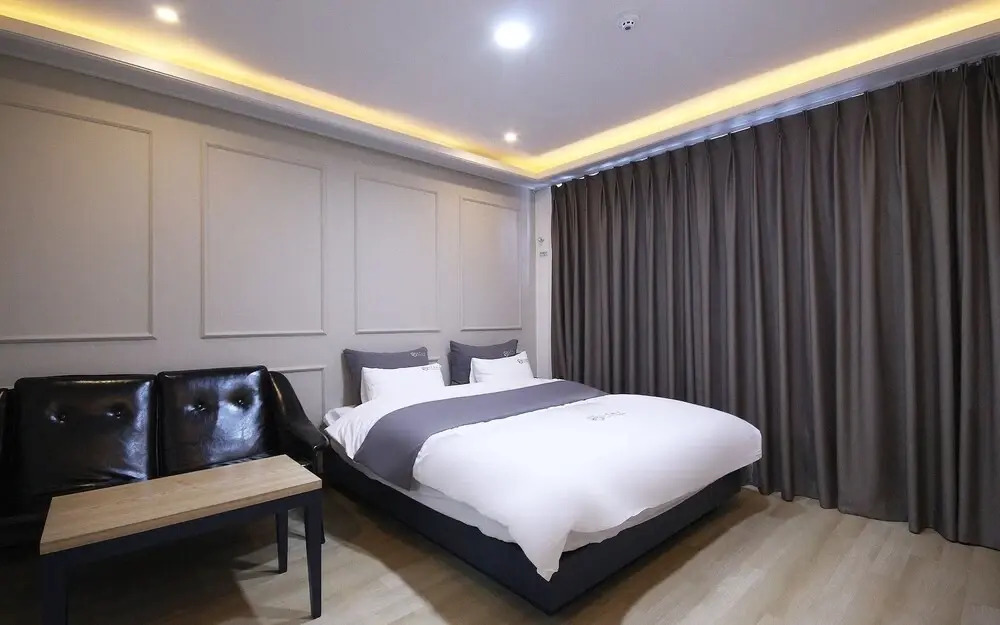Yeongdeok Ganggu Port Stay