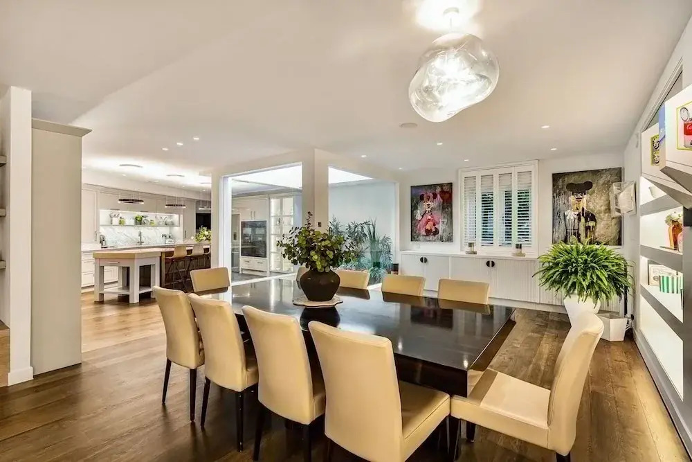 Luxury 3BR Mews Home w Courtyard AC Terrace