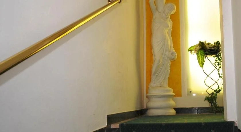 Hotel Crystal