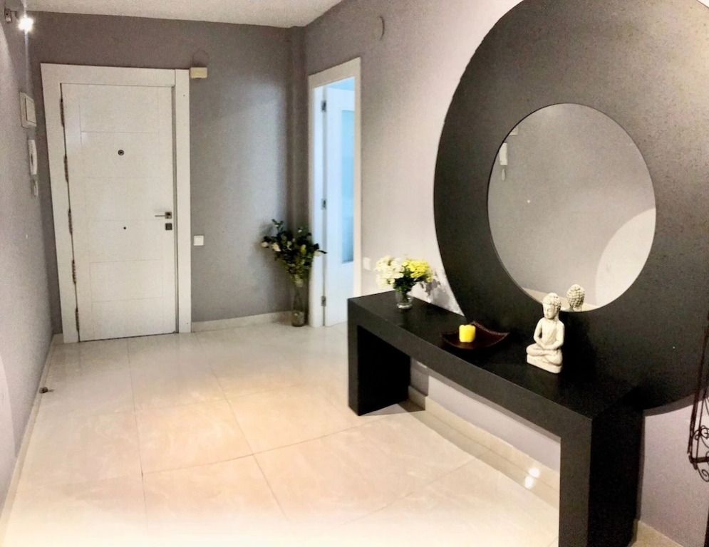 Levante Seafront Beach Apartment