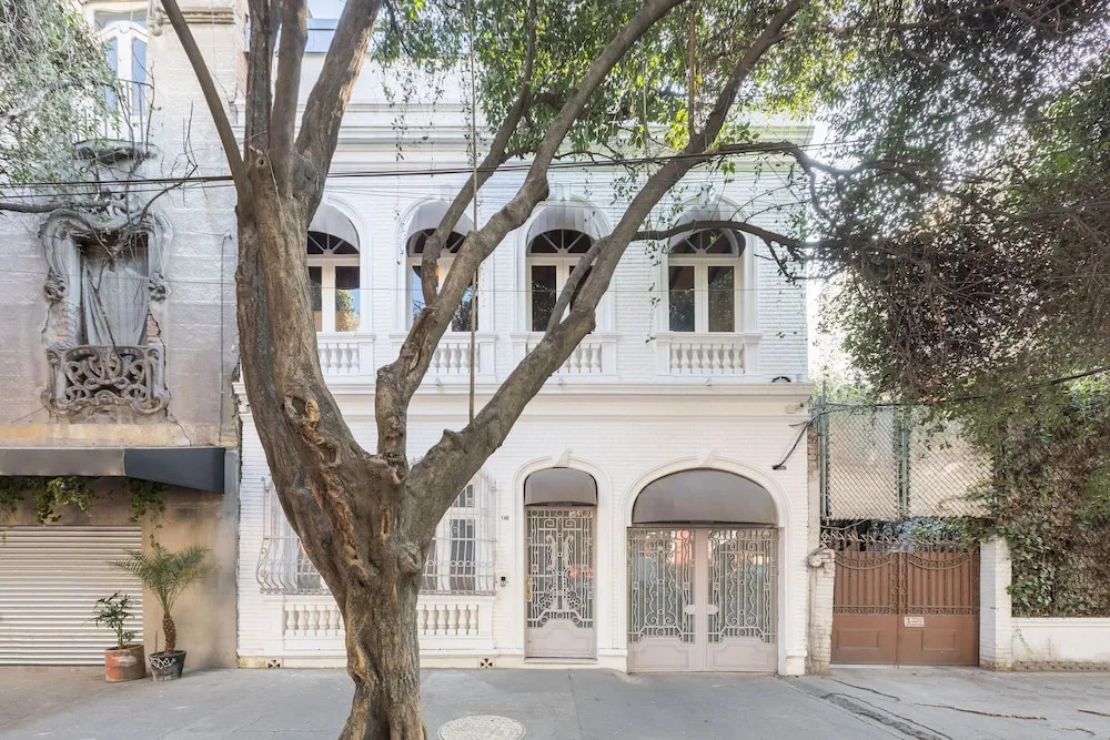 Stunning Apartment in a 1910 Building at La Roma