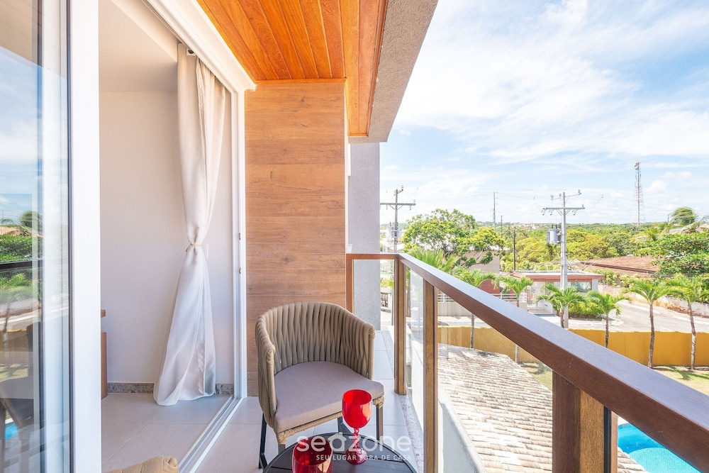Apartments in a Condo With a Pool and Gym - AGA