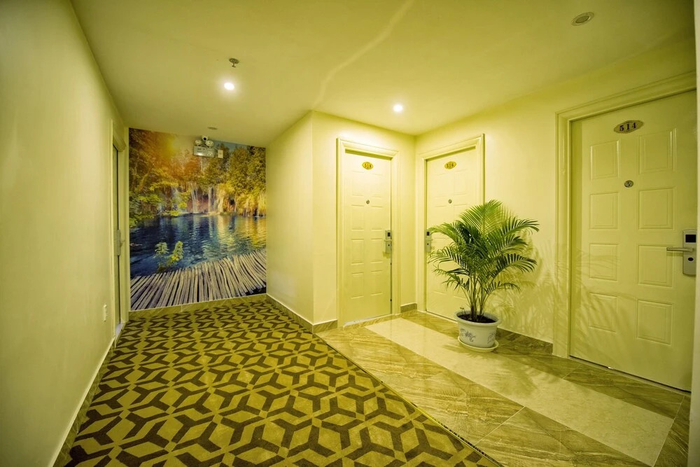 3MG Lakeside Hotel