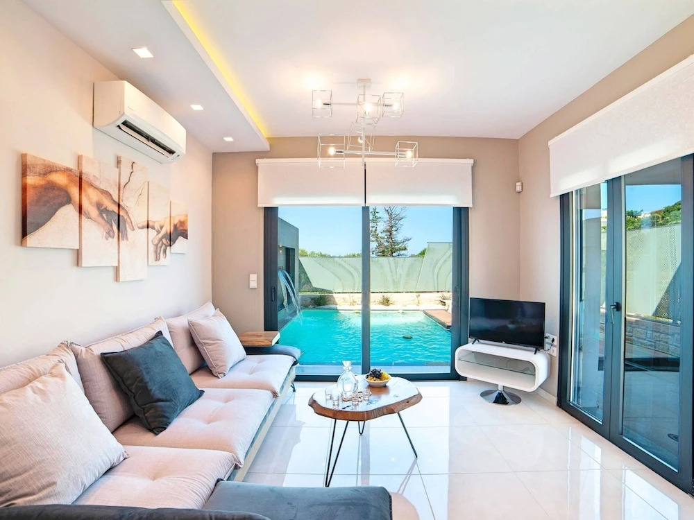 2 New Villas Next Each Other, Pool, Rent Separately or Together at Kournas Lake