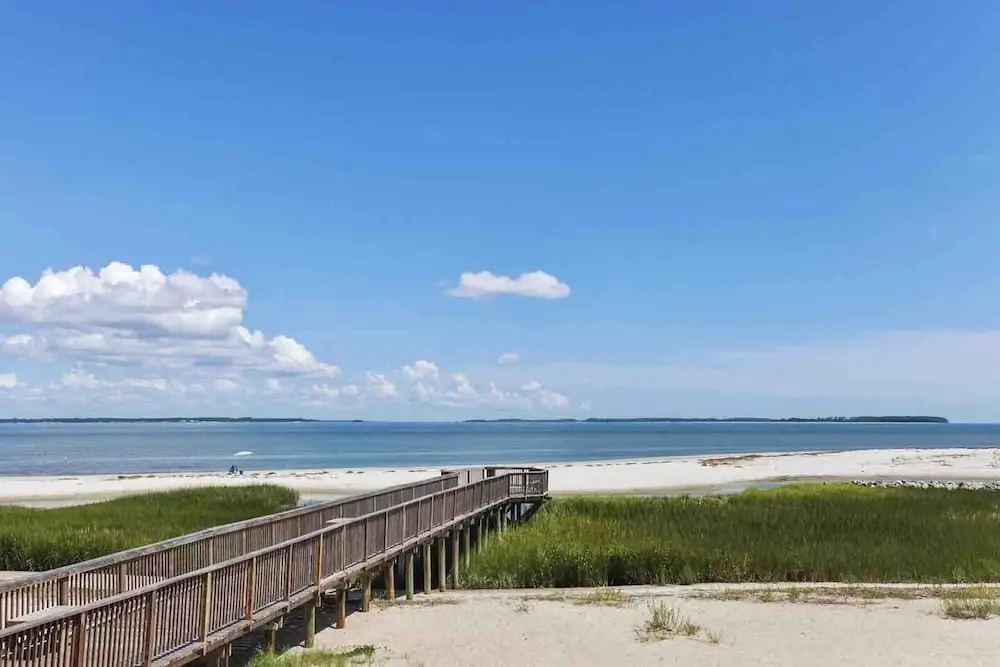 J's Beachtime - 3 Pools, Tennis, Playground 2 Bedroom Condo
