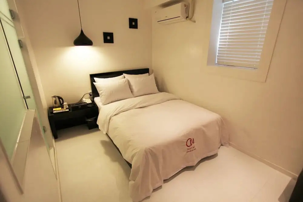 Cheonho Hotel ON