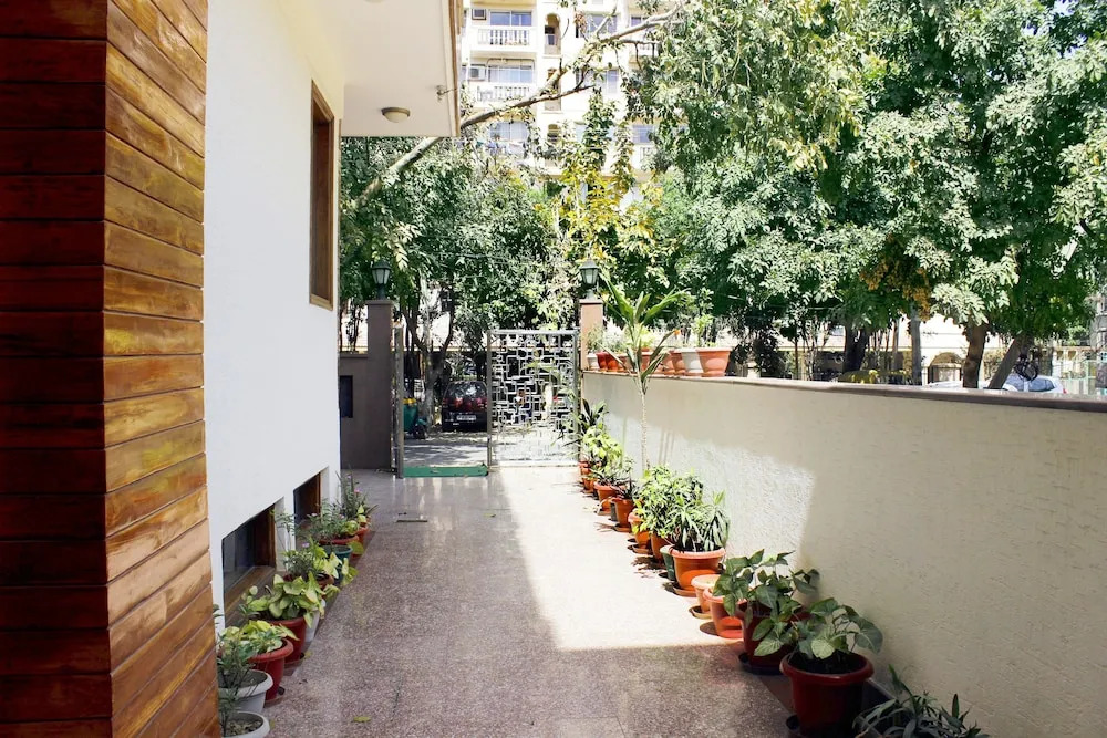Fabhotel Hill View Suites
