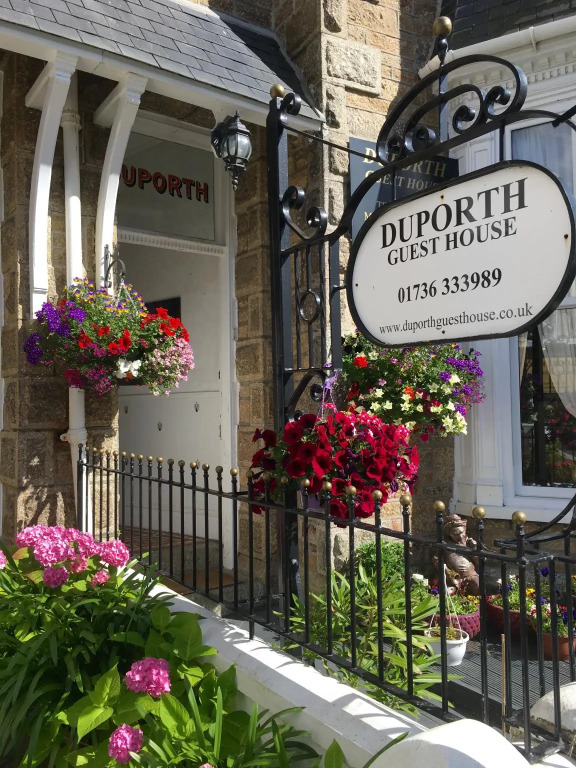 Duporth Guest House