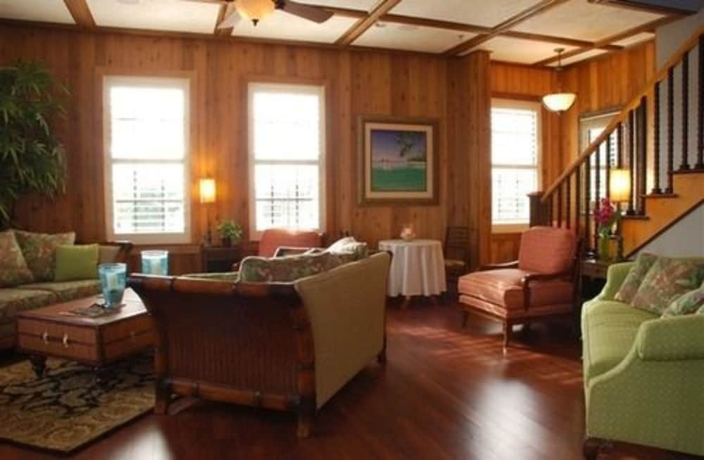 Jensen Beach Inn