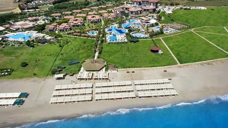 lti Serra Resort