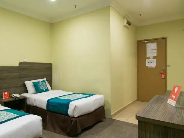 OYO Rooms Imbi Monorail Station
