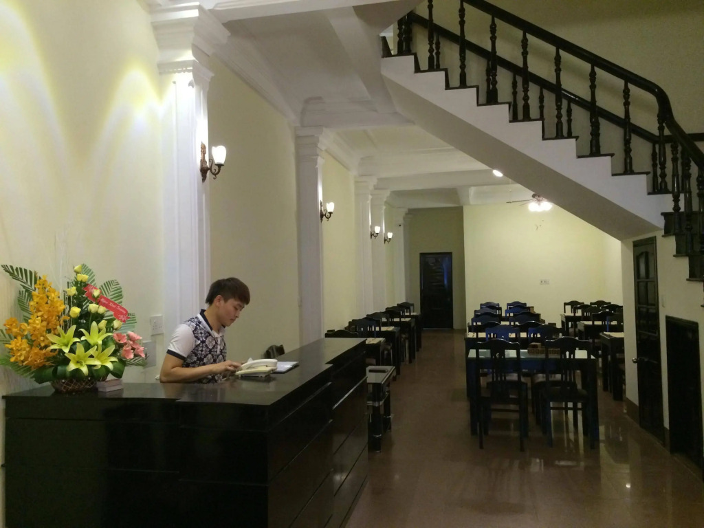 Jade Hotel