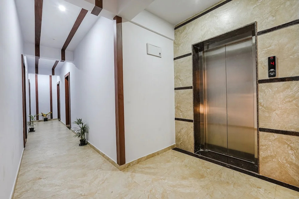 Fabhotel Tree Suites