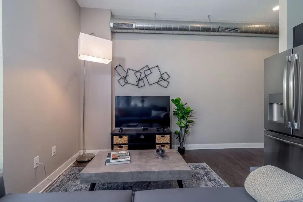 Des Moines Executive 1BD 1BA Downtown Apartment