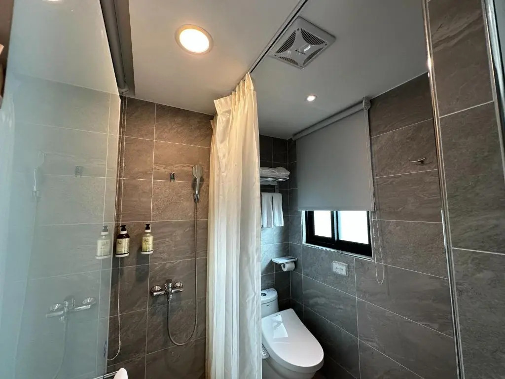 E Hotel