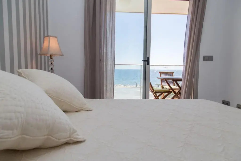 Vistas Al Mar En El Puerto De Javea