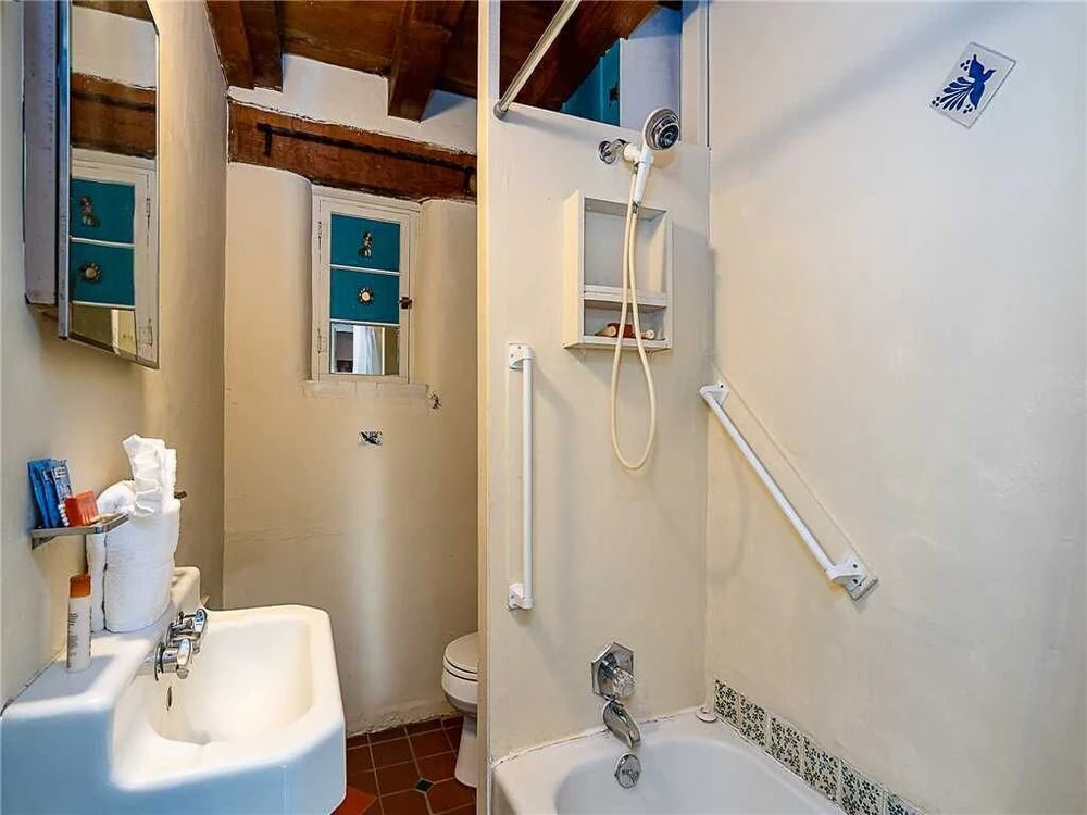 Sun Mountain View, 2 Bedrooms, Fireplace, Balcony, Sleeps 6