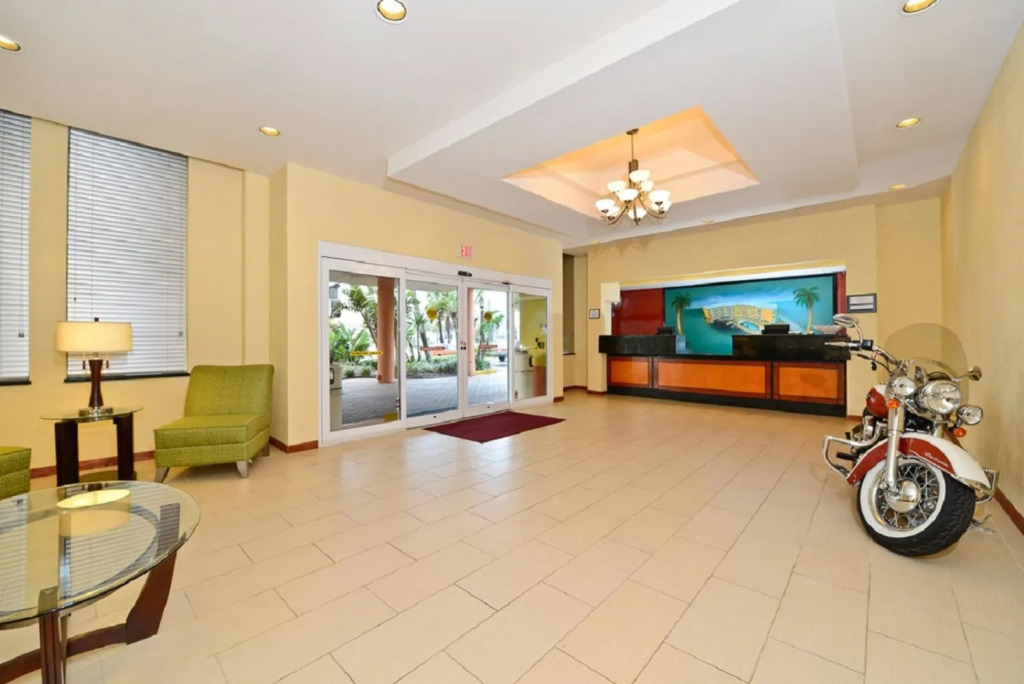 RUSHHH Daytona Beach, Tapestry Collection by Hilton