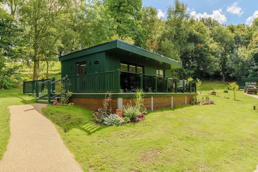 Secret Waterside Lodges in Worcestershire