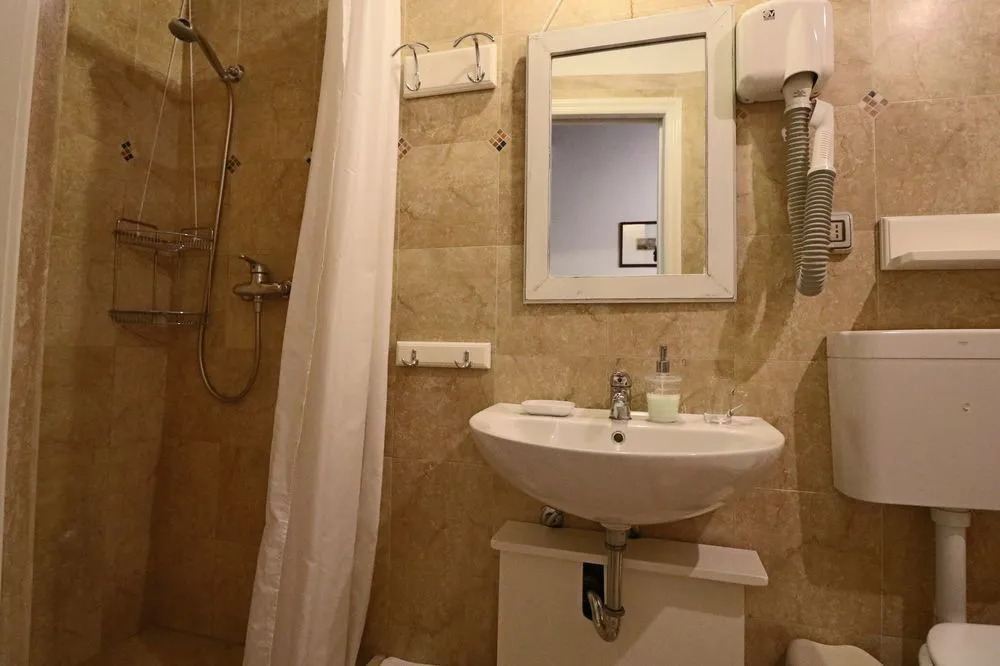 Palazzo De Tomasi B&B